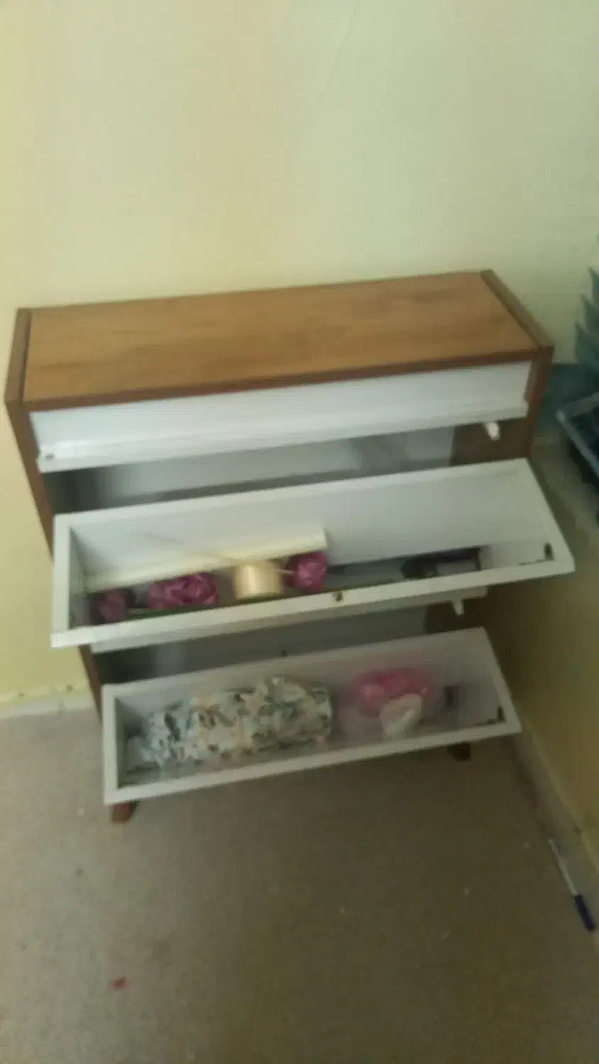 تلویزیون رنگی آینه کمدپشتی|تلویزیون و پروژکتور|جهرم, |دیوار