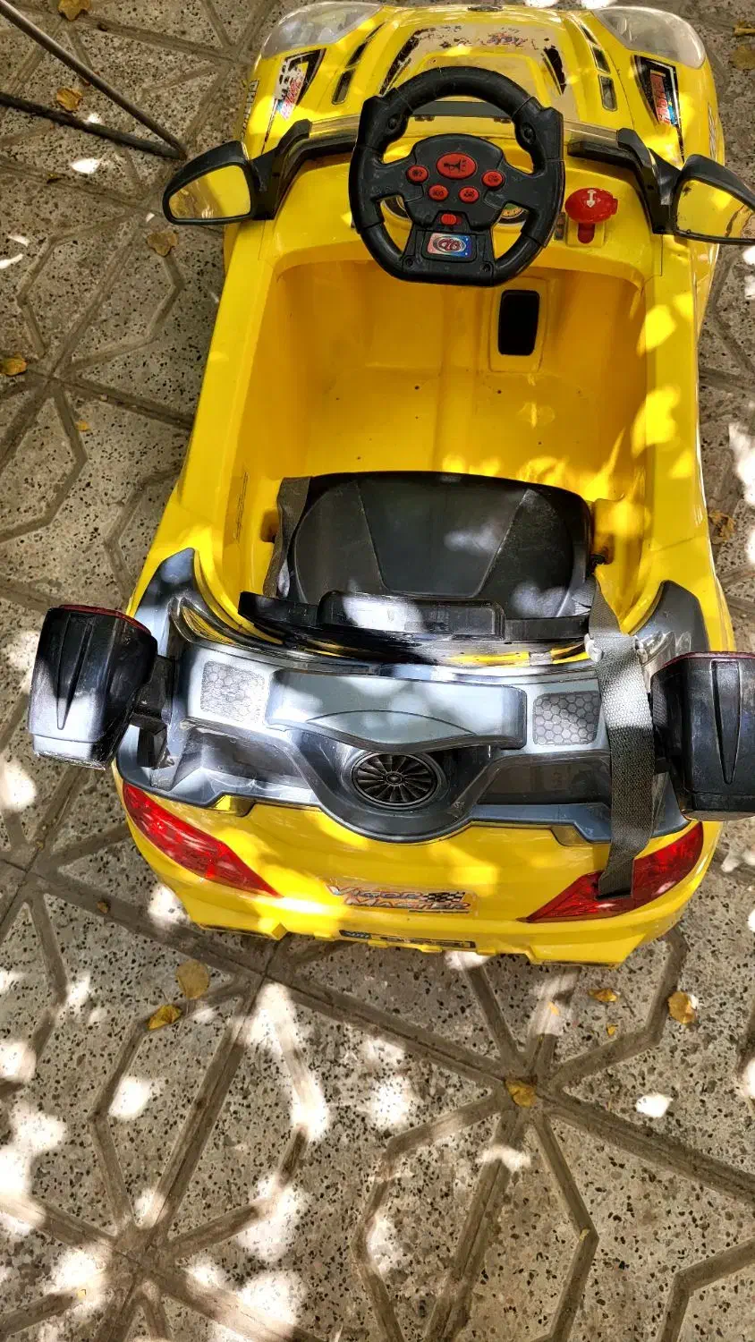 ماشین شارژی|اسباب‌بازی بچه|گلبهار, شهر جدید گلبهار|دیوار