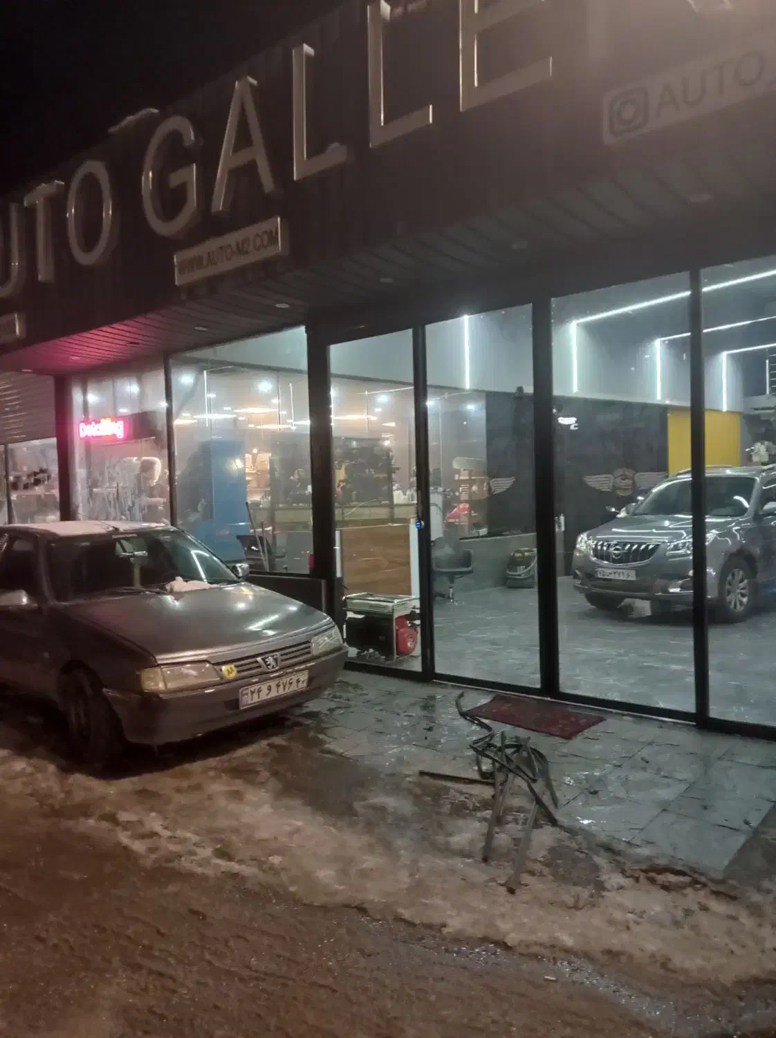 نصاب شیشه سکوریت دوجداره نصب بالکنی اتوماتیک همکار|خدمات پیشه و مهارت|تهران, شمیراننو|دیوار