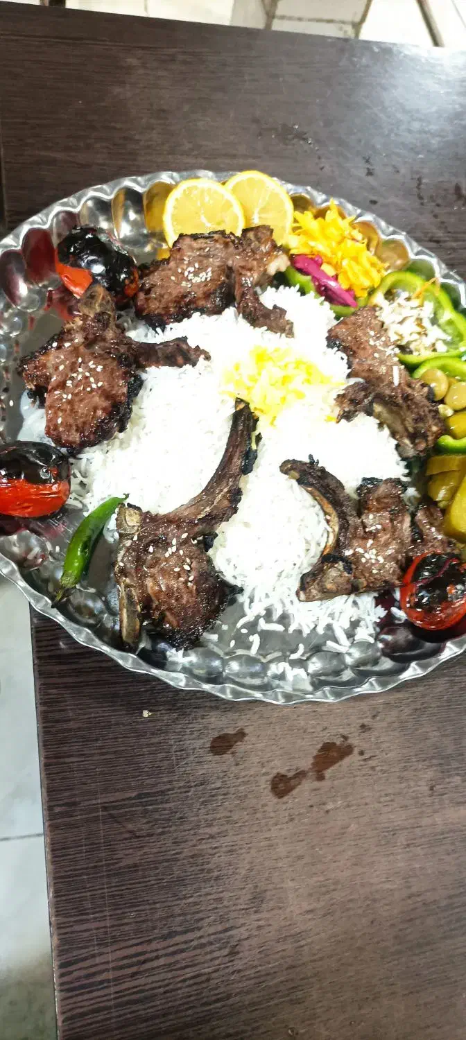 خانم و آقا برای ظرف شستن و کار در محیط|استخدام خدمات فروشگاه و رستوران|فیرورق, |دیوار