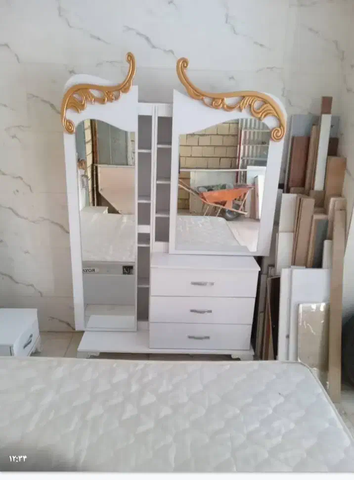 فروش تخت.میز تلویزیون.بوفه.دراور.جا کفشی|مبلمان خانگی و میز عسلی|میانه, |دیوار