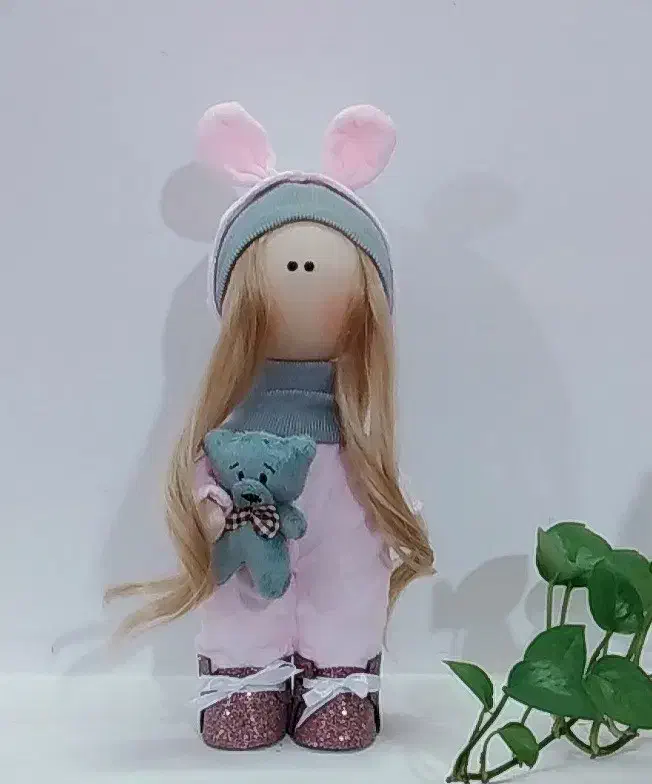 عروسک روسی|اسباب‌‌بازی|قم, باغ کرباسی|دیوار