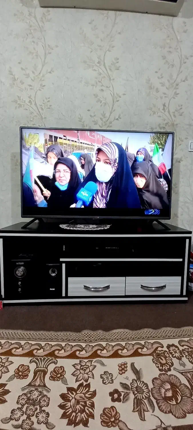 فروش میز تلویزیون تمام ام دی اف به قیمت مناسب|میز تلویزیون|ابهر, |دیوار
