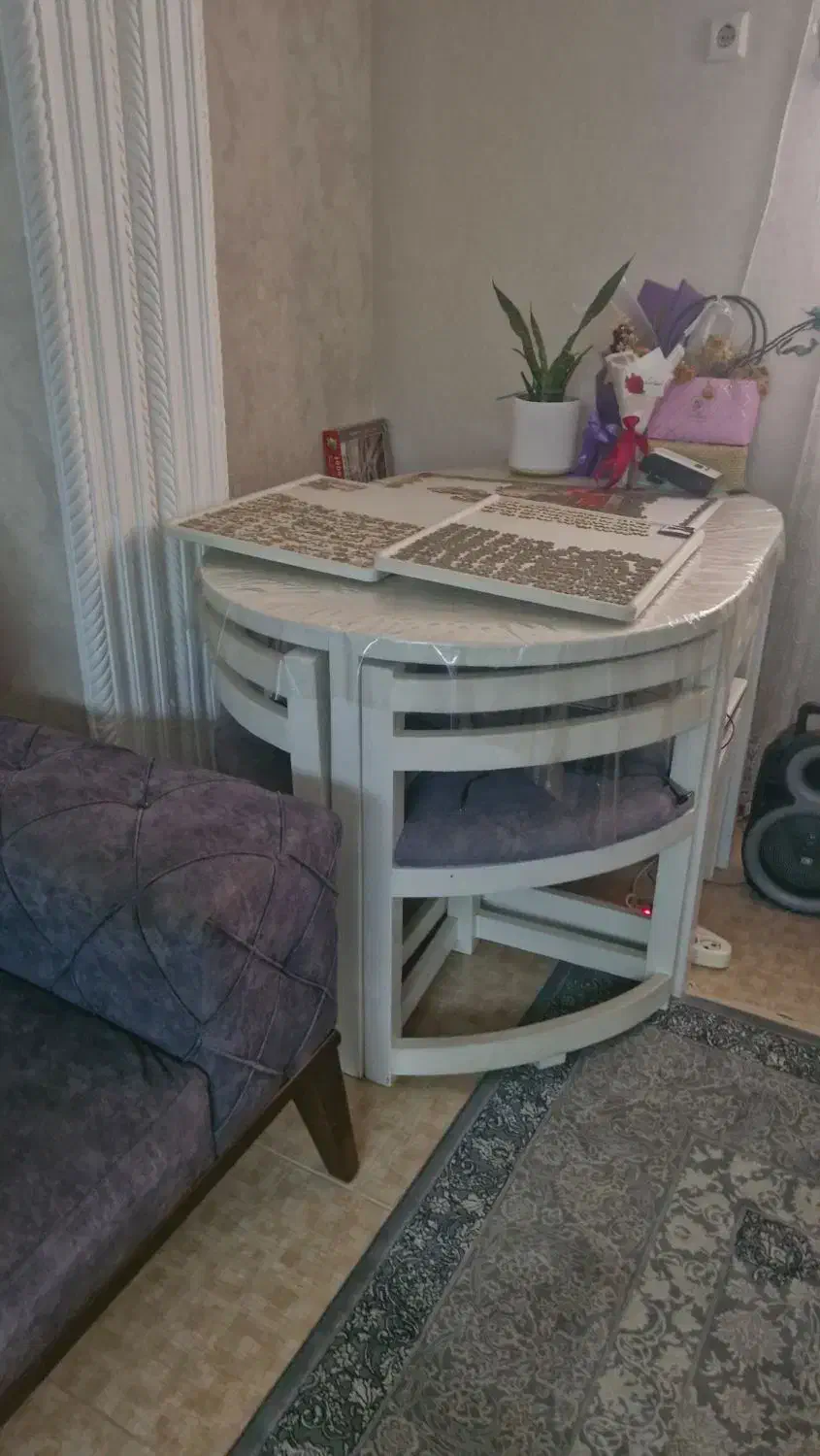 میز ناهار خوری ۶ نفره کم جا،نو|میز و صندلی غذاخوری|بندر انزلی, کوی واحدی|دیوار