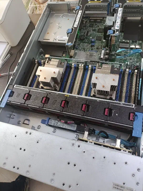 server 2U DL380 G9|مودم و تجهیزات شبکه|تهران, میدان ولیعصر|دیوار