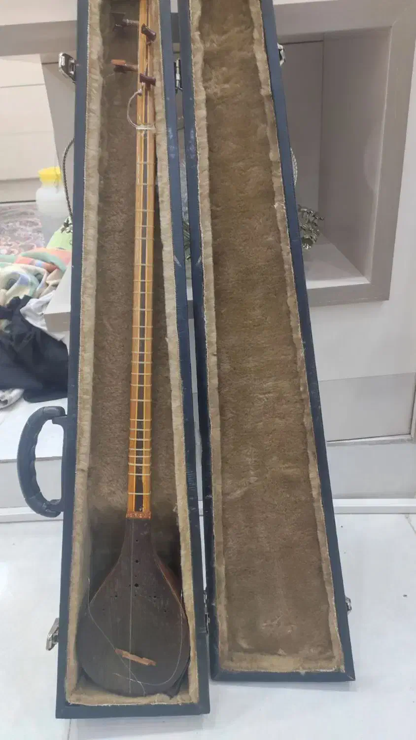 سه تار در حد|سازهای سنتی|تبریز, |دیوار