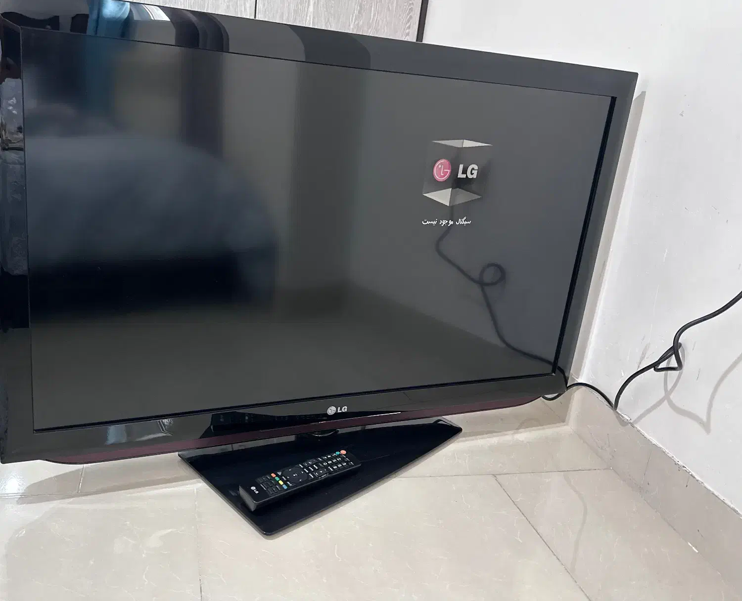 تلویزیون اصل الجی|تلویزیون و پروژکتور|رشت, سعدی (تختی)|دیوار