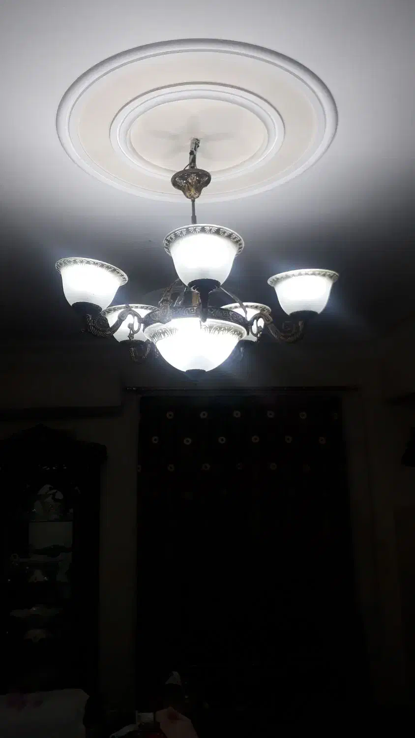 لوستر پنج شاخه برنجی سالم سالم|لوستر و چراغ آویز|رشت, حمیدیان|دیوار