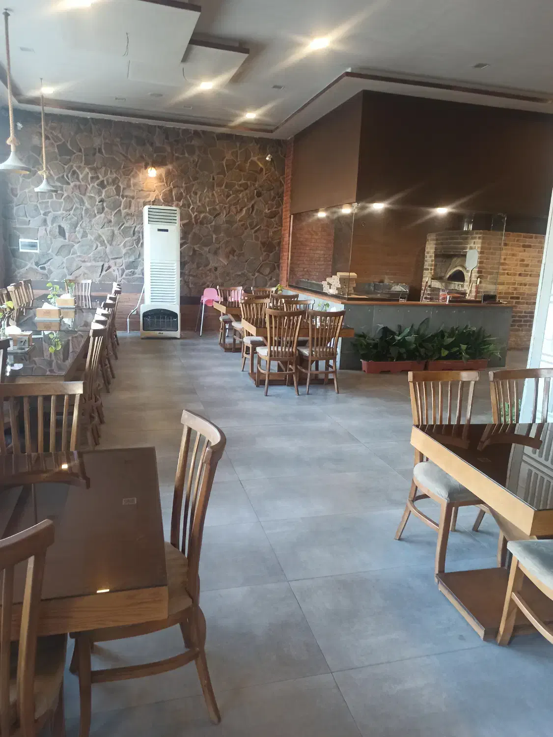 کارگر آشپزخانه، کمک آشپز|استخدام خدمات فروشگاه و رستوران|قزوین, |دیوار