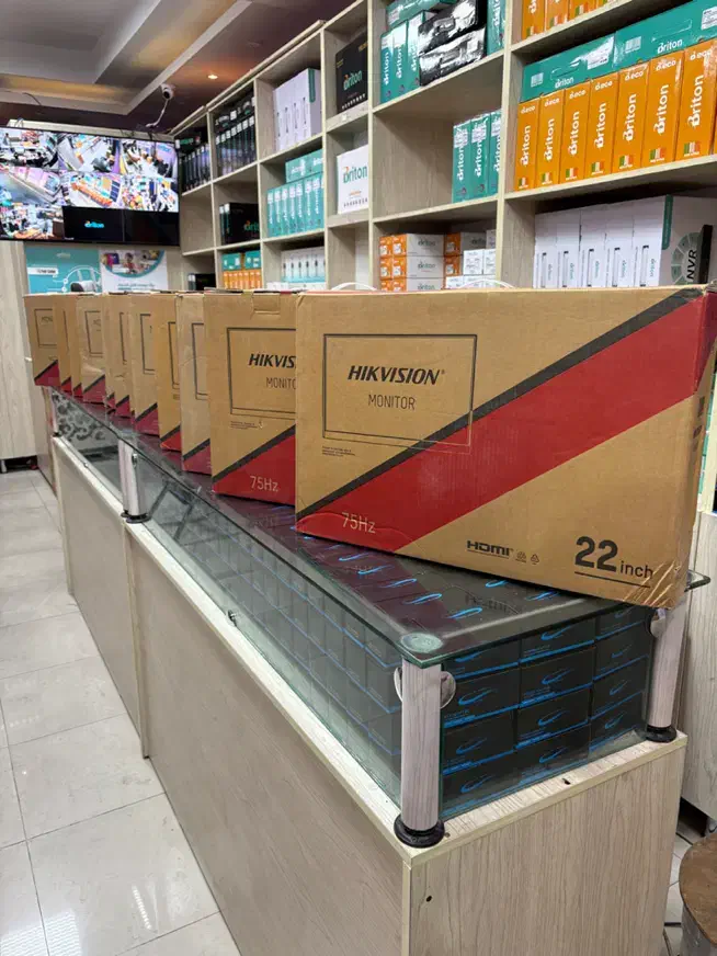 مانیتور صنعتی|تلویزیون و پروژکتور|تبریز, |دیوار