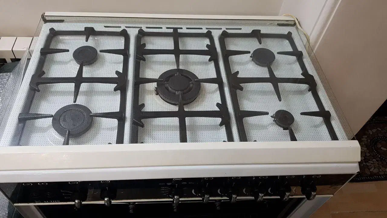 اجاق گاز فردار  ۵ شعله|اجاق گاز و لوازم برقی پخت‌وپز|بابل, |دیوار