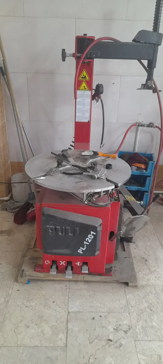 دستگاه بالانس و لاستیک در آر|ماشین‌آلات صنعتی|بوئین زهرا, |دیوار