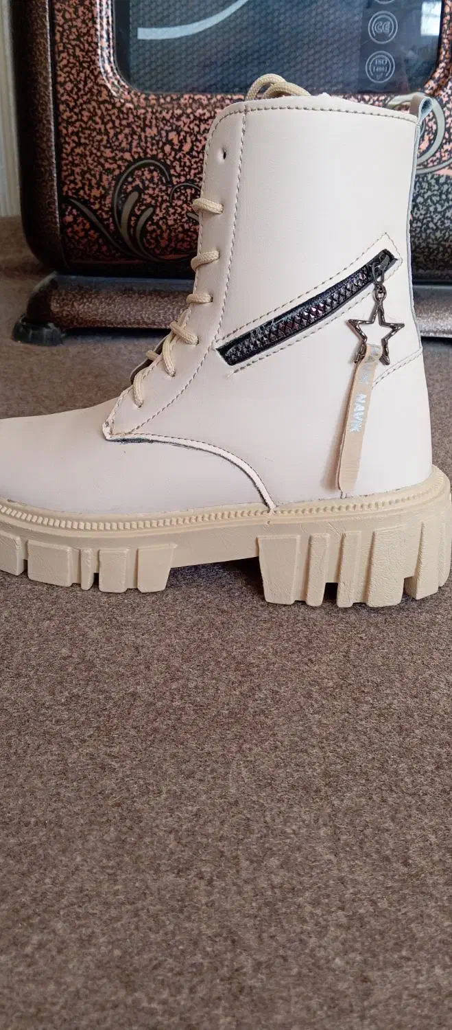 کفش|کیف، کفش، کمربند|بیرجند, |دیوار