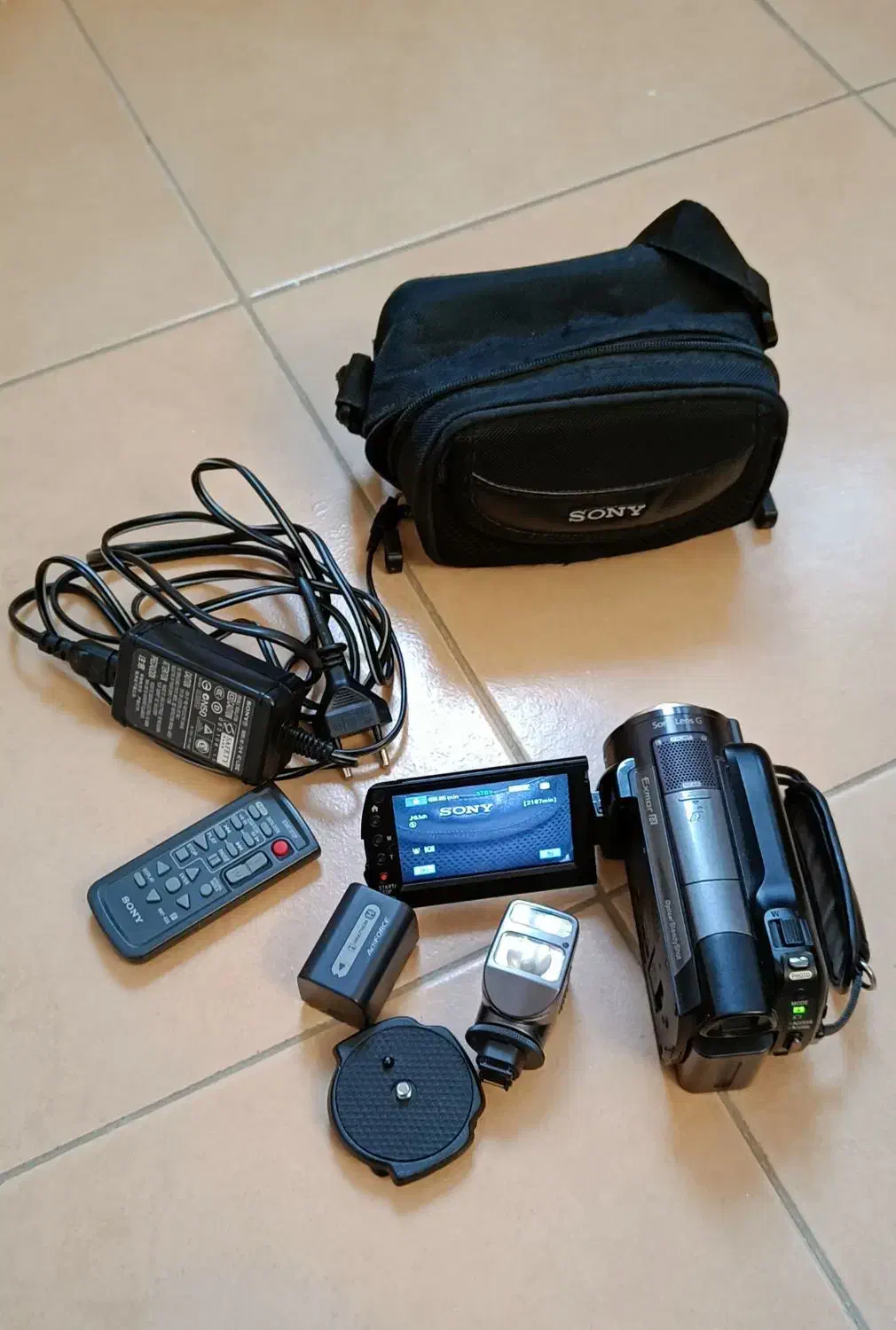 دوربین فیلمبرداری وعکاسی سونی اصل|دوربین عکاسی و فیلمبرداری|نور, |دیوار