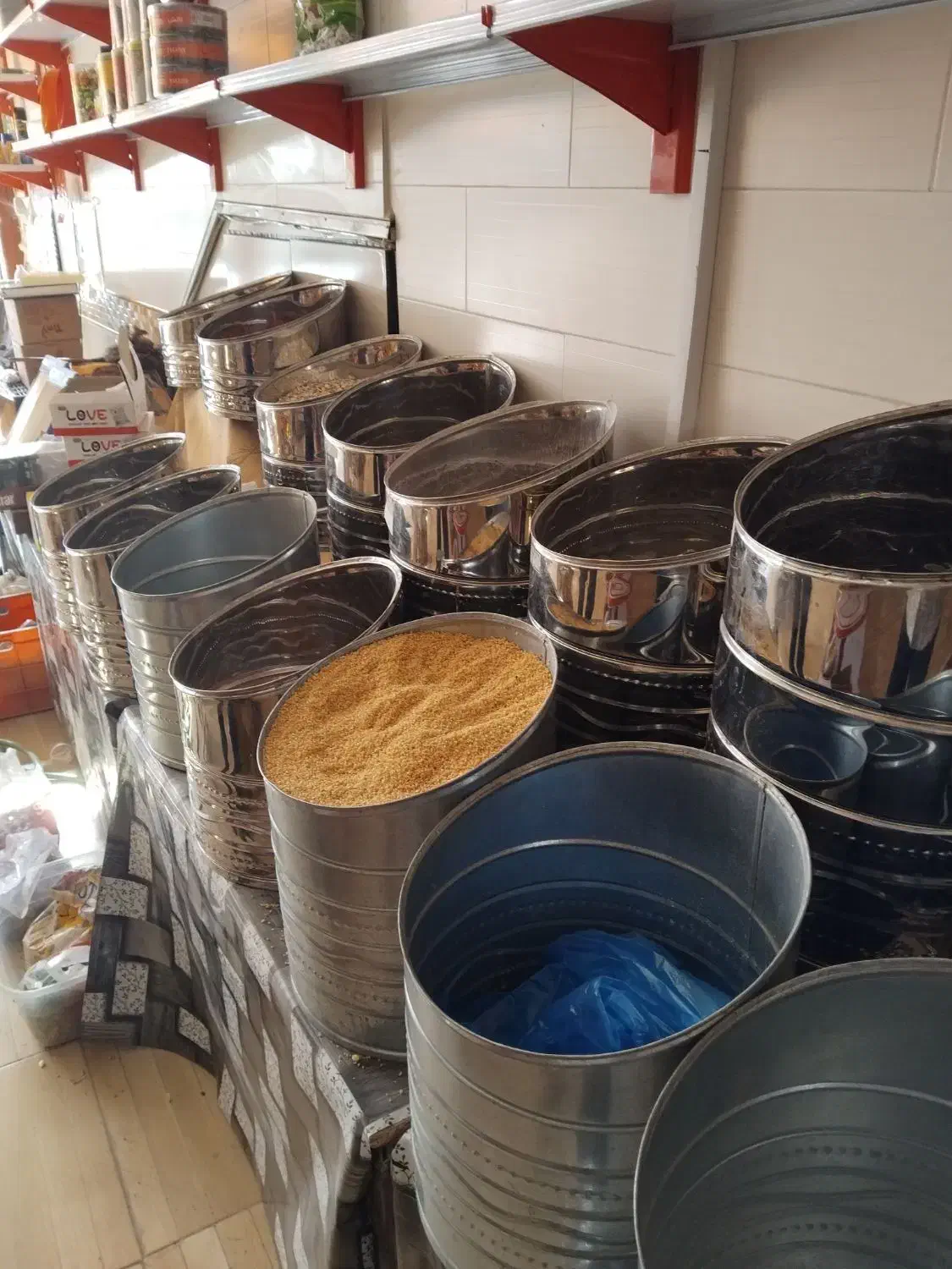 جای حبوبات و استند تابلوی هایپرمارکت و...|فروشگاه و مغازه|نیر (اردبیل), |دیوار