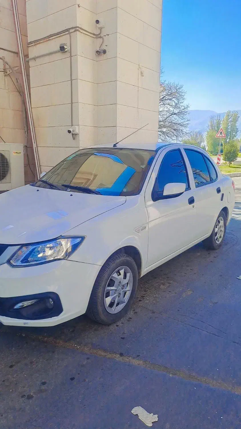 ساینا s تمام فابریک|خودرو سواری و وانت|شیراز, بریجستون|دیوار