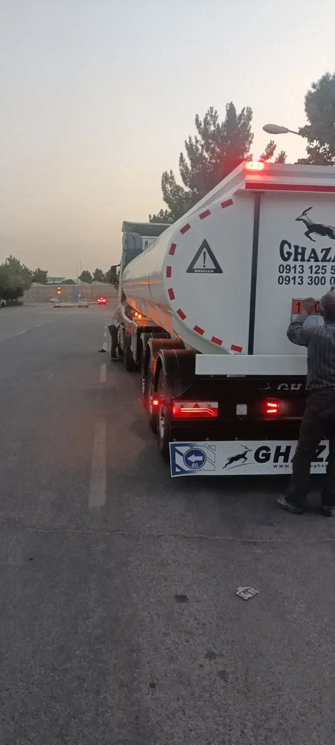 تانکر چهار مواد غزال 6ماه کار کرده|قطعات یدکی و لوازم جانبی|تهران, بوستان چیتگر|دیوار
