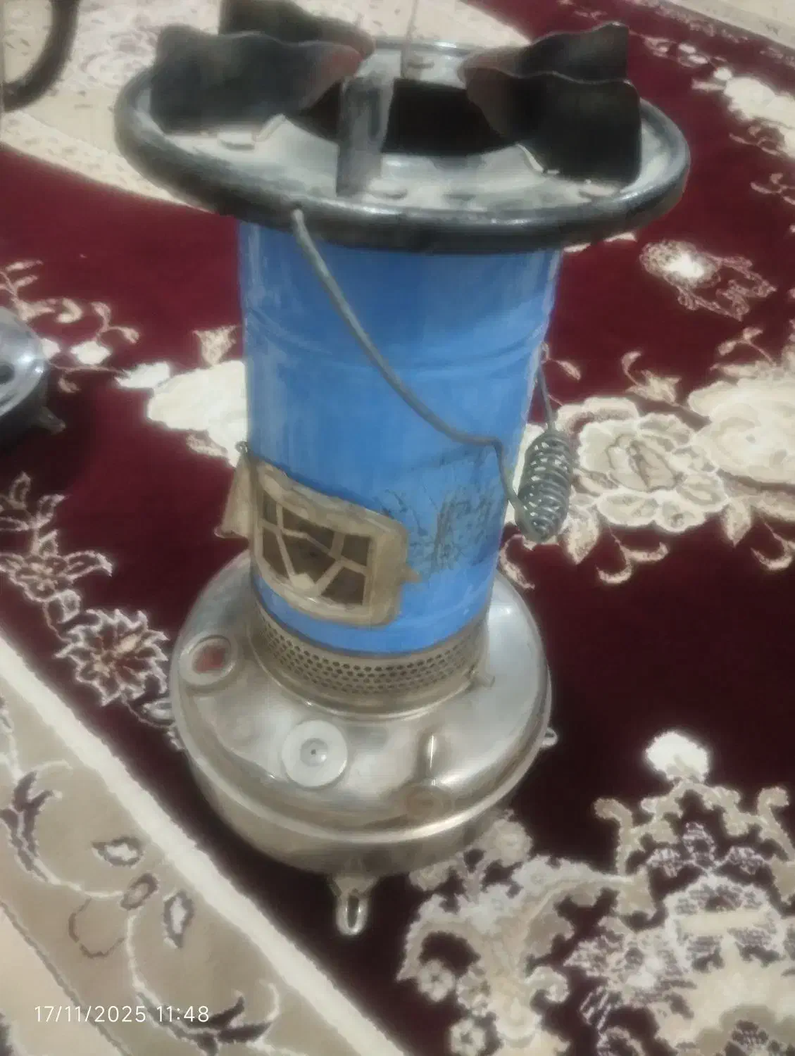 سماور نفتی ویک عدد برقی و چراغ تیوست و چراغ نفتی|سماور، چایساز، قهوهساز|زاهدان, |دیوار