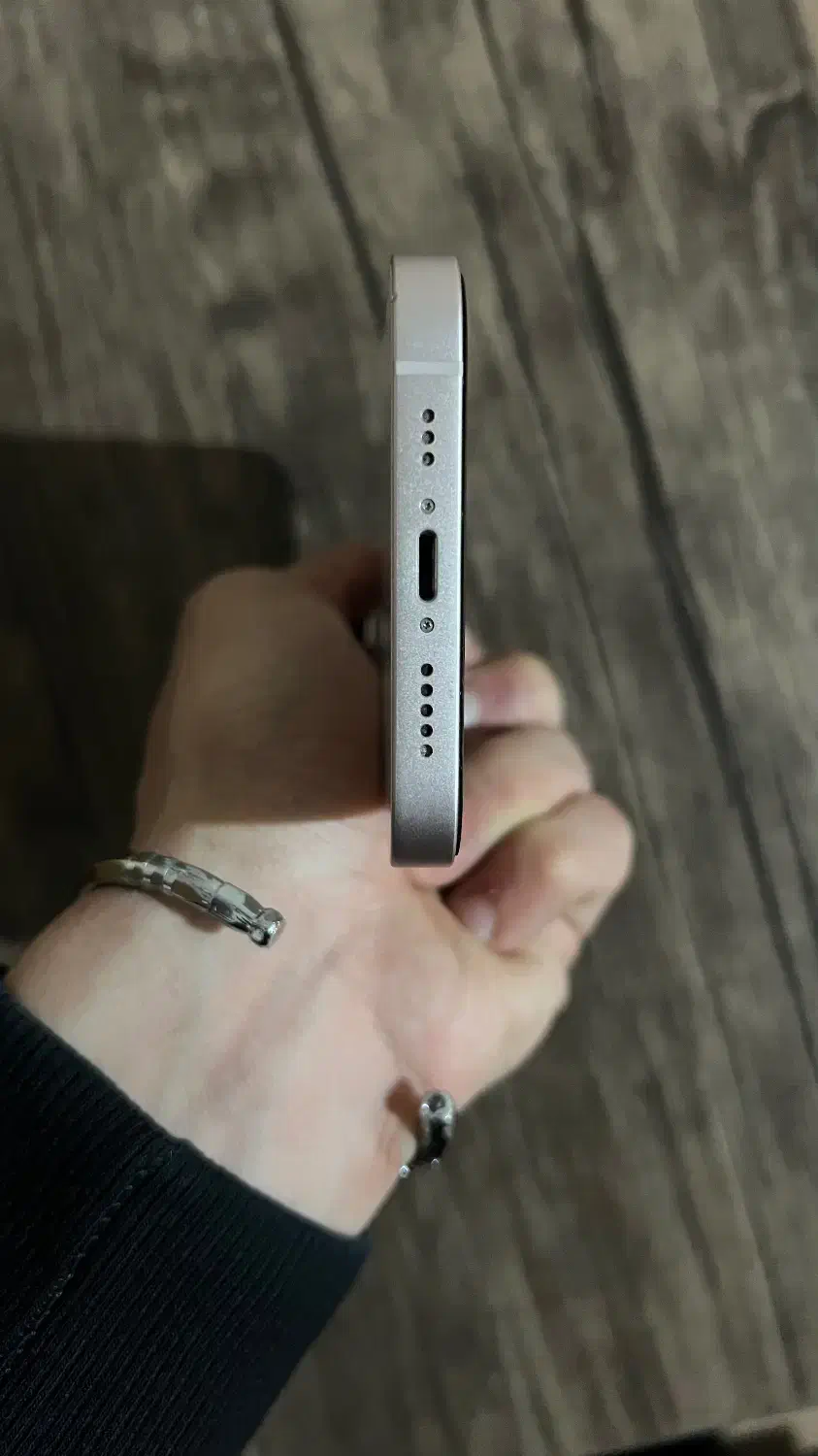 فروش یک عدد ایفون ۱۳ نرمال خیلی تمیز و درحد|موبایل|گرگان, |دیوار