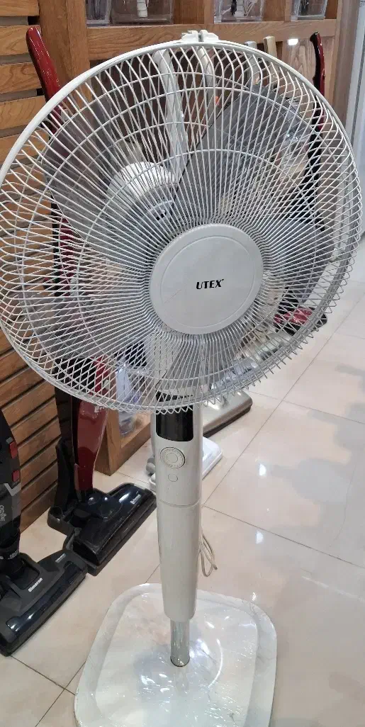 تخفیف بزرگ آخر فصل پنکه‌ها|پنکه و تصفیه‌کنندهٔ هوا|مشهد, کوی المهدی|دیوار