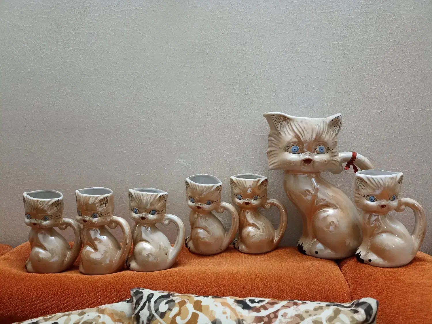 پارچ و لیوان دکوری گربه|صنایع دستی و سایر لوازم تزئینی|فردیس, منظریه|دیوار