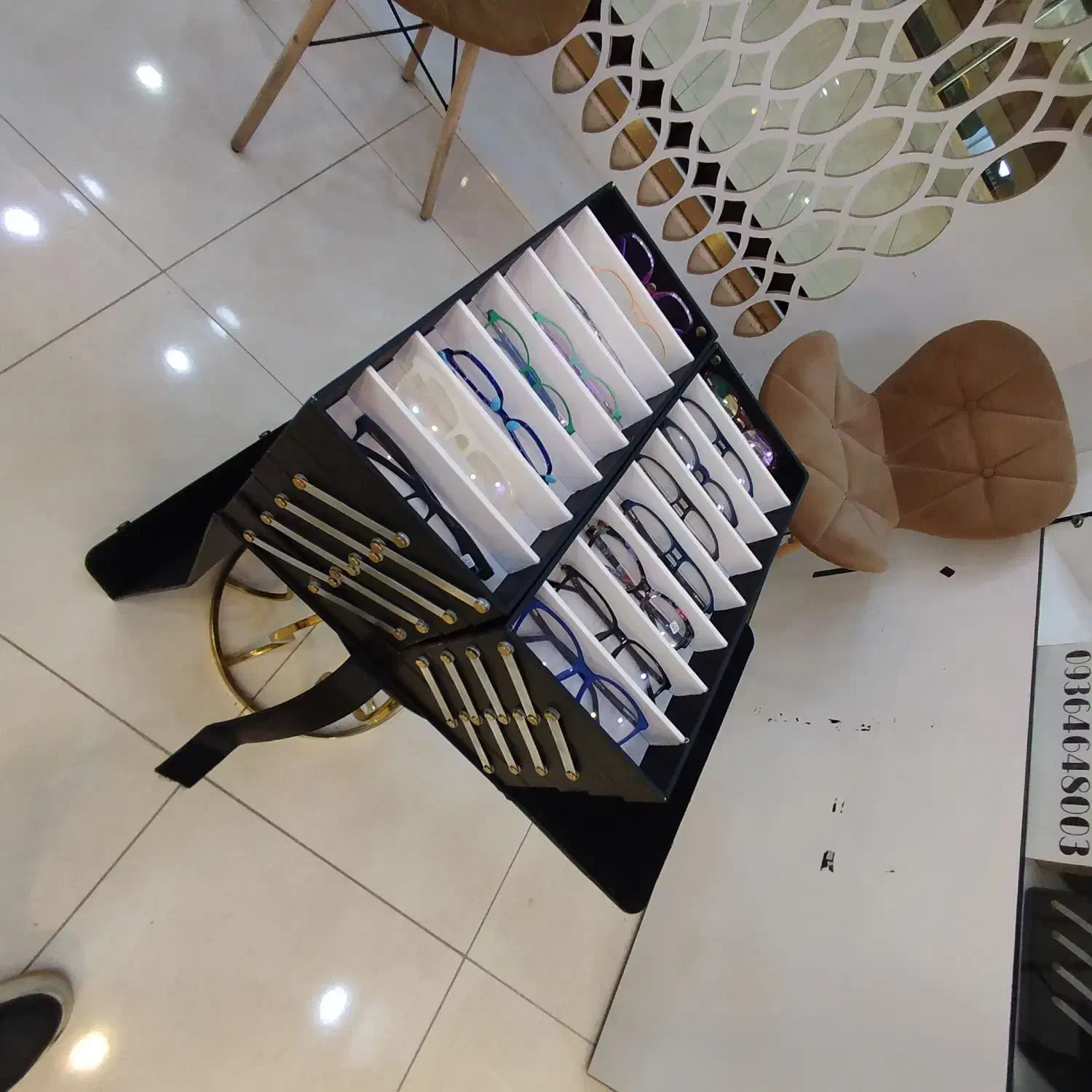 چمدان 80 و 60 تایی عینک|کیف، کفش، کمربند|اصفهان, ملاصدرا|دیوار