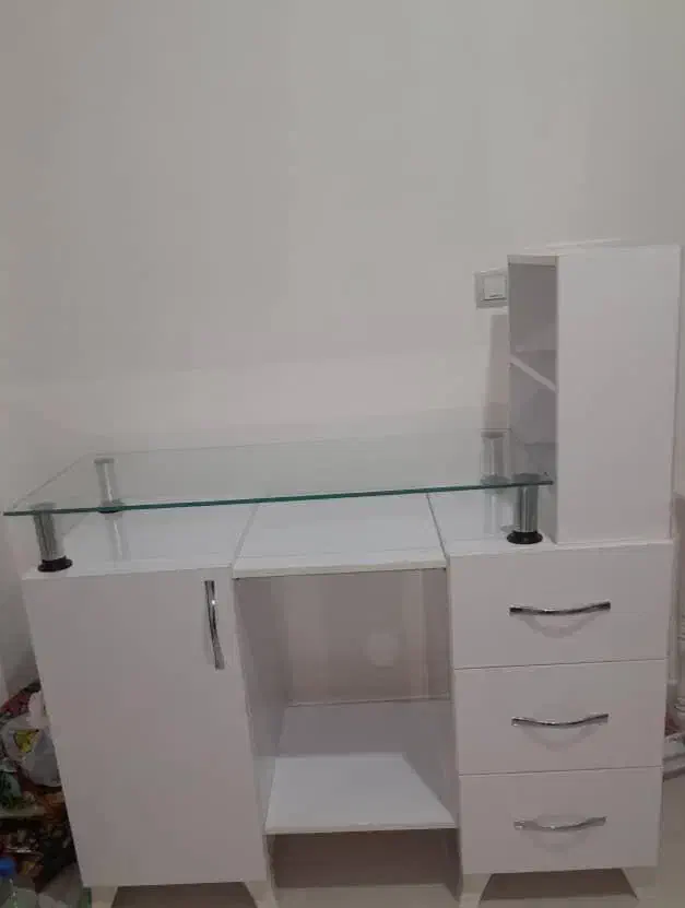 استند|آرایشگاه و سالن‌های زیبایی|شیراز, دشت چنار|دیوار