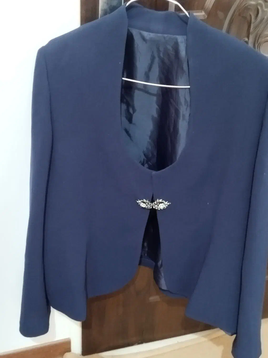 کت ودامن|لباس|اسفراین, |دیوار