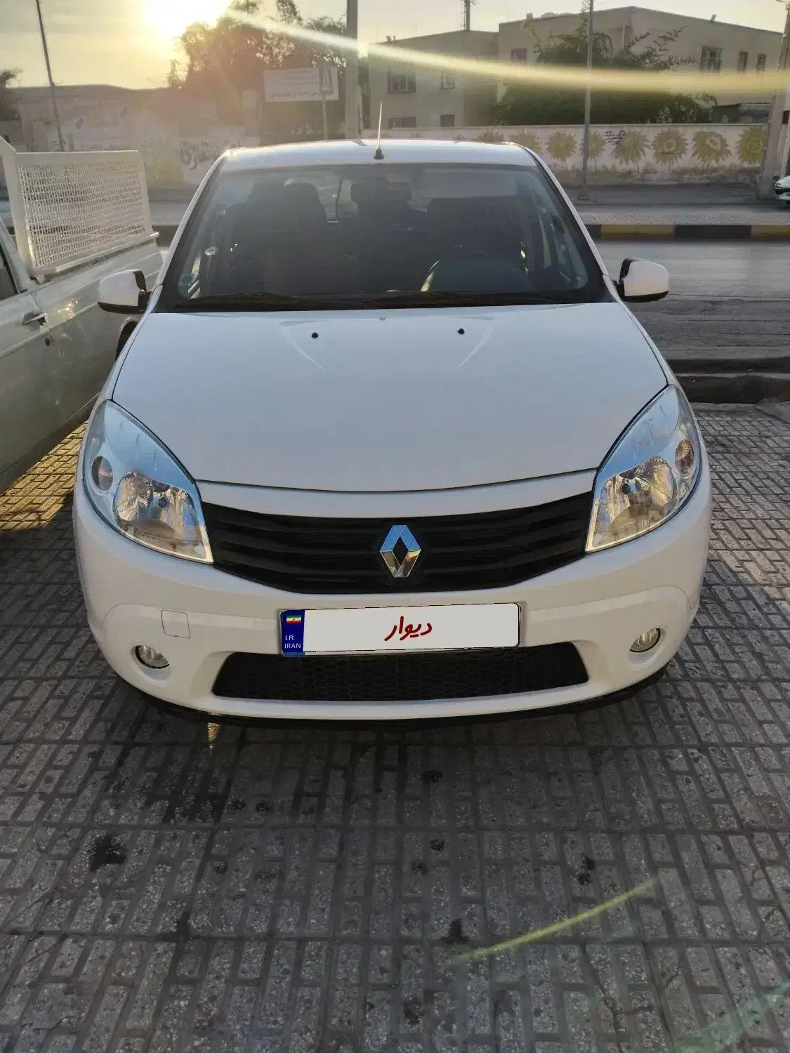 ساندرو اتومات 97|خودرو سواری و وانت|بندرعباس, |دیوار