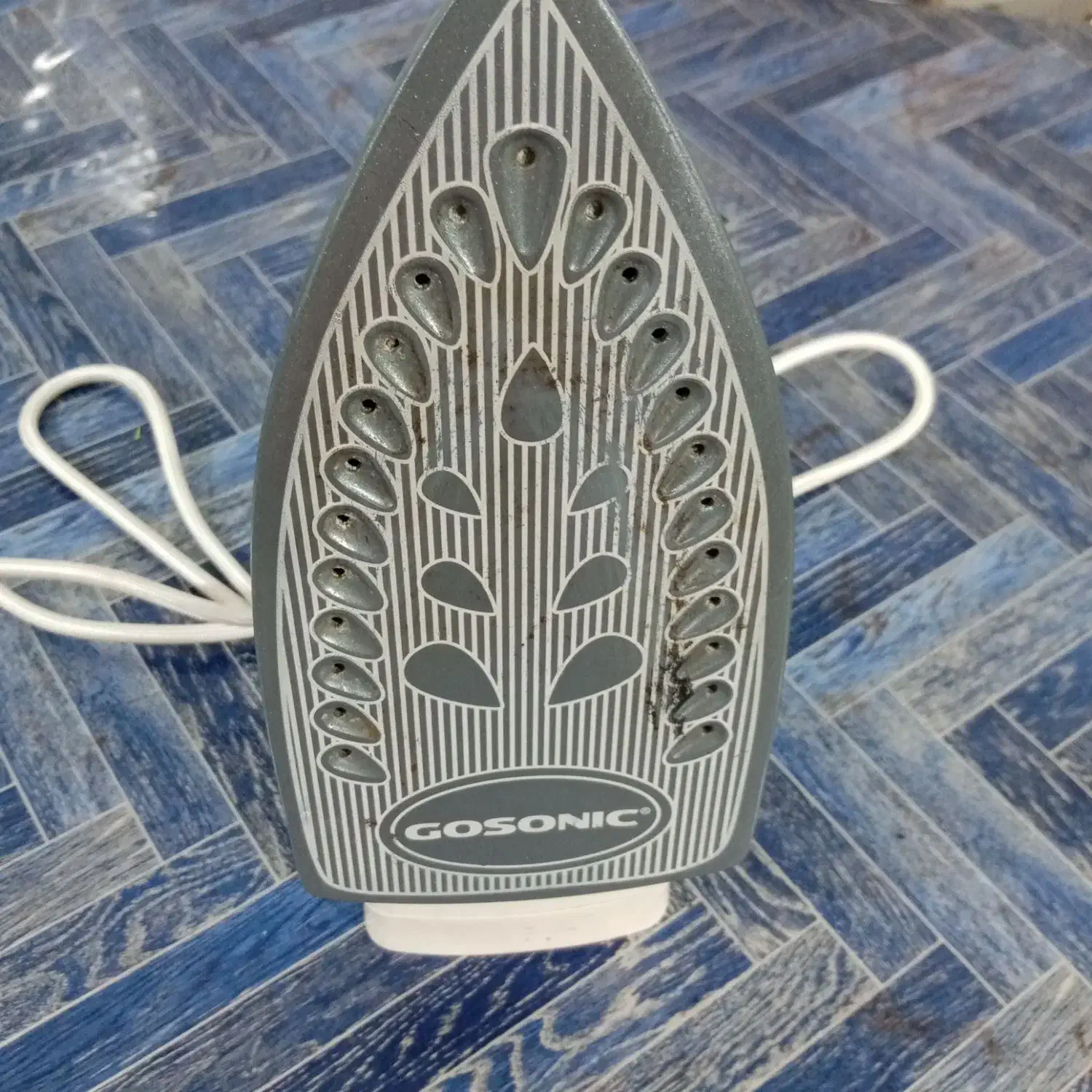 اتو بخار گوسنیک کم کار کرد سالم وتمیز|اتو و لوازم اتو|ساری, |دیوار