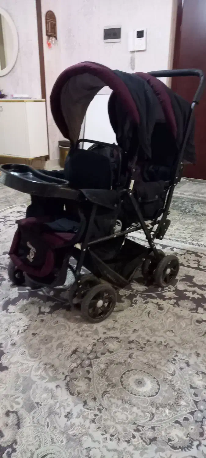 کالسکه دوقلویی در حد نو با قیمت خوب|کالسکه و لوازم جانبی|محمدشهر, سیدآباد|دیوار