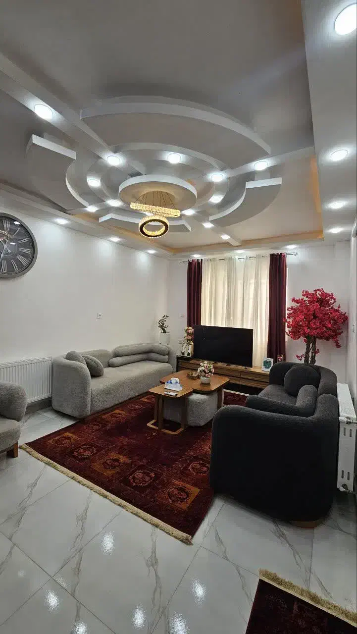 ۸۵ متر مرکز شهر|فروش آپارتمان|اطاقور, |دیوار