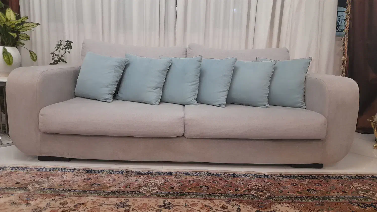 مبل سه نفری خارجی با پارچه ترک|مبلمان خانگی و میز عسلی|تهران, گلاب دره|دیوار