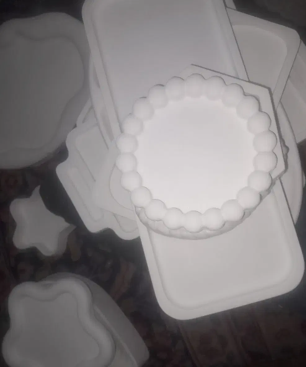 تعداد زیاد ظروف سنگ مصنوعی خام بفروش میرسد|صنایع دستی و سایر لوازم تزئینی|سیرجان, |دیوار