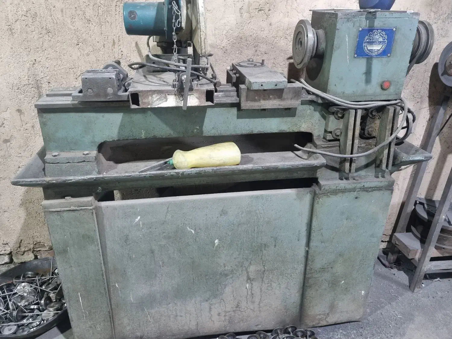 دستگاه تراش|ماشینآلات صنعتی|پیر بکران, |دیوار