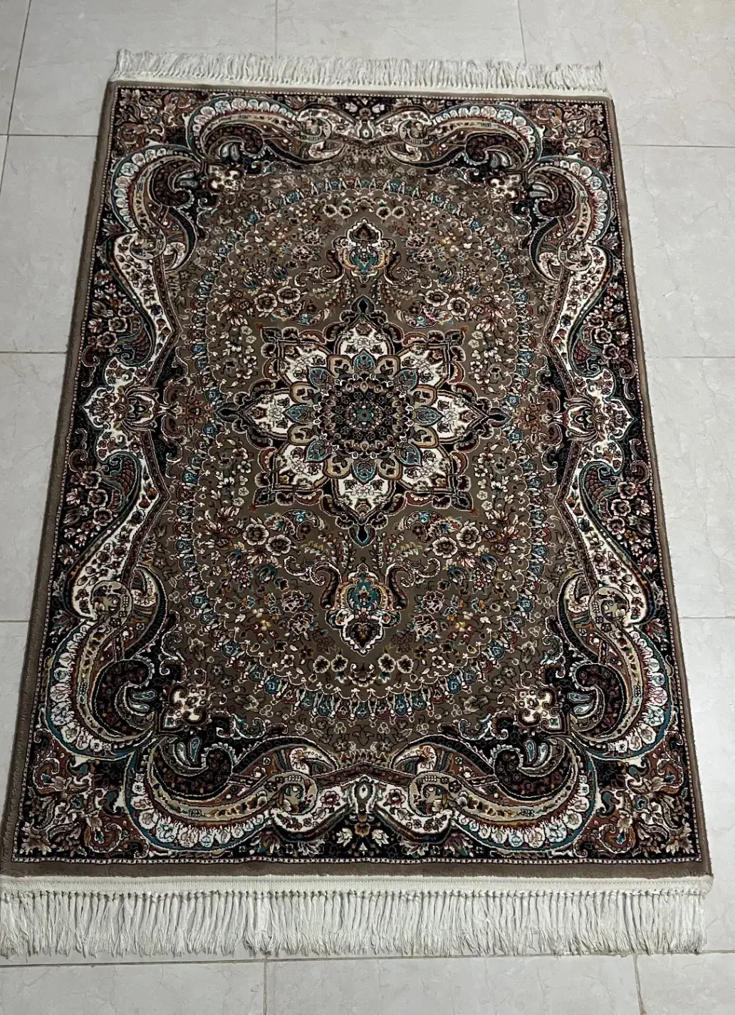 قالیچه یک در یک و‌نیم|فرش|جم, |دیوار