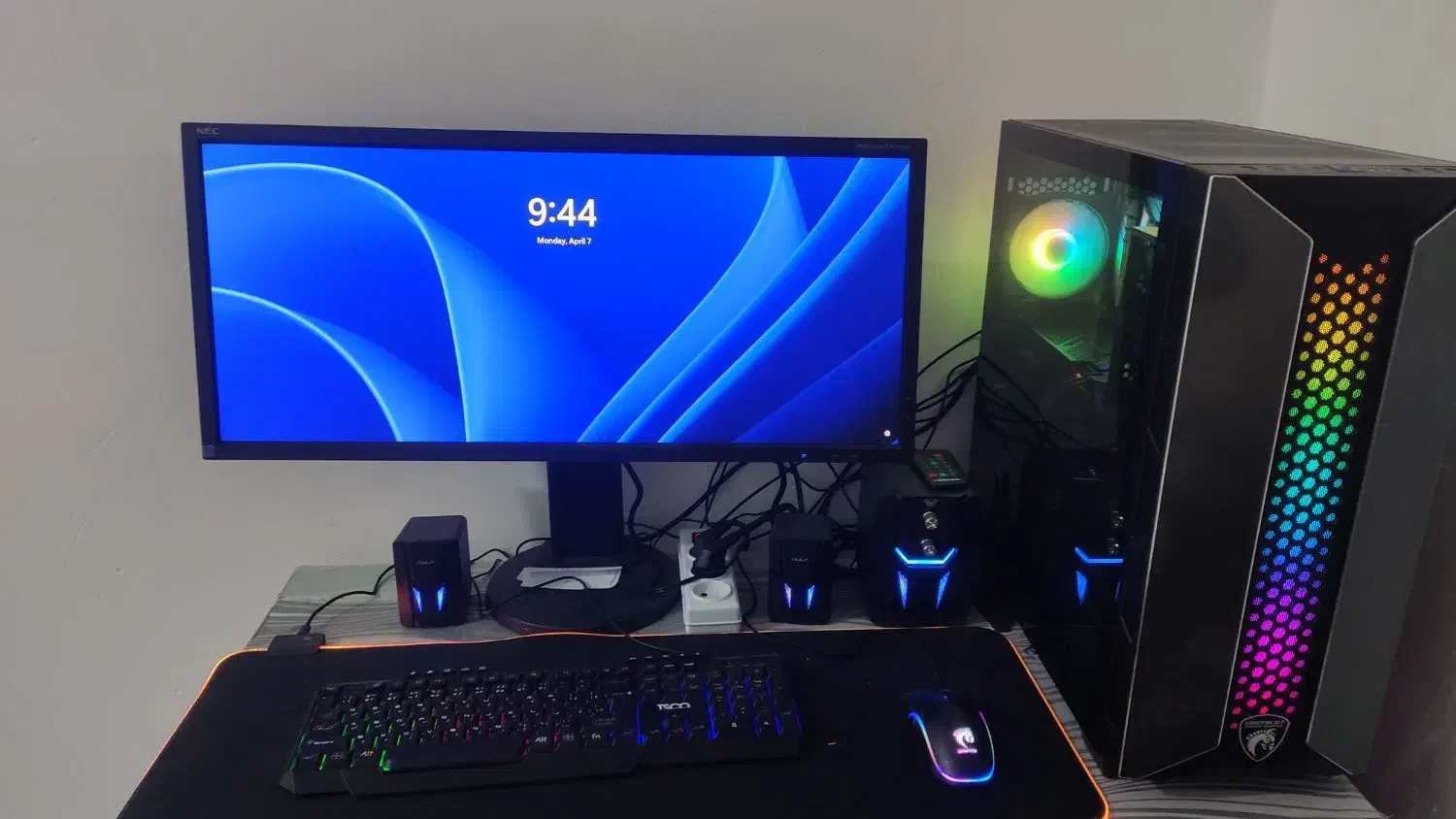 سیستم گیمینگ|رایانه رومیزی|دیلم, |دیوار