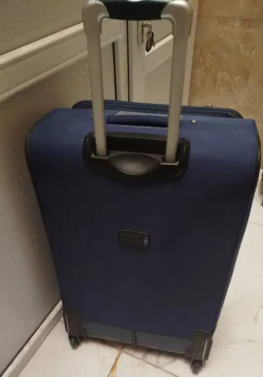 چمدان مسافرتی بزرگ خارجی کاملا نو|کیف، کفش، کمربند|شیراز, رحمتآباد|دیوار