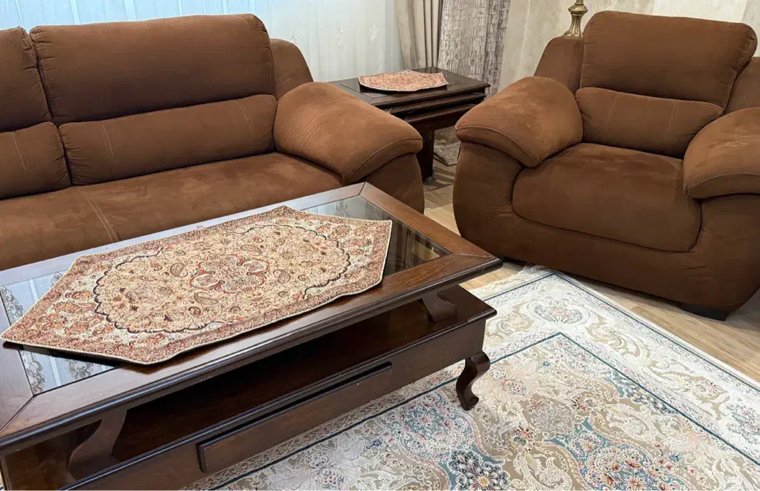 مبلمان همراه با جلو مبلی و میز غذاخوری ۸ نفره|مبلمان خانگی و میز عسلی|رشت, منظریه|دیوار