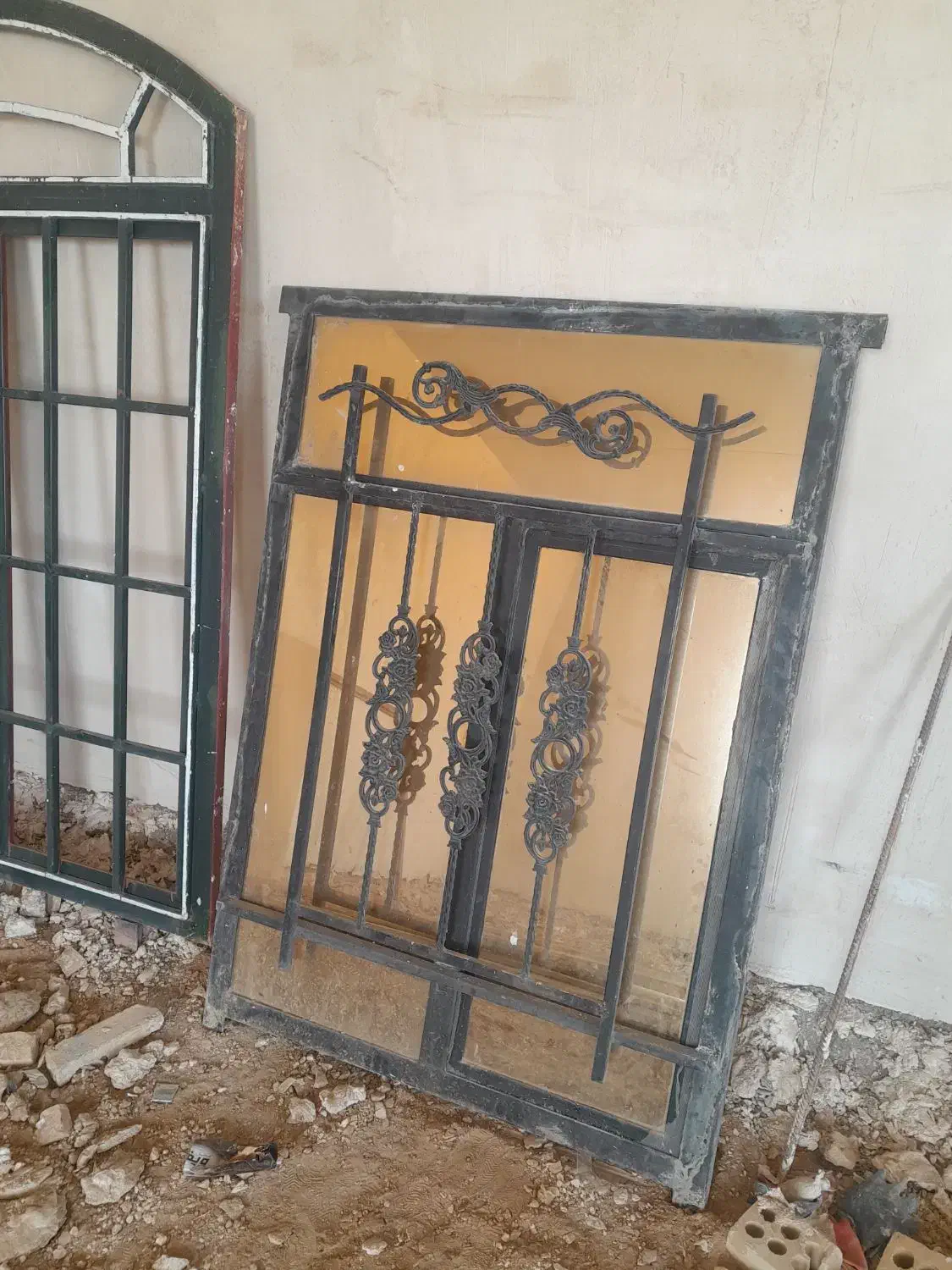 5عدد پنجره مصرفی سنگین  تمیز|عمدهفروشی|پلدشت, |دیوار