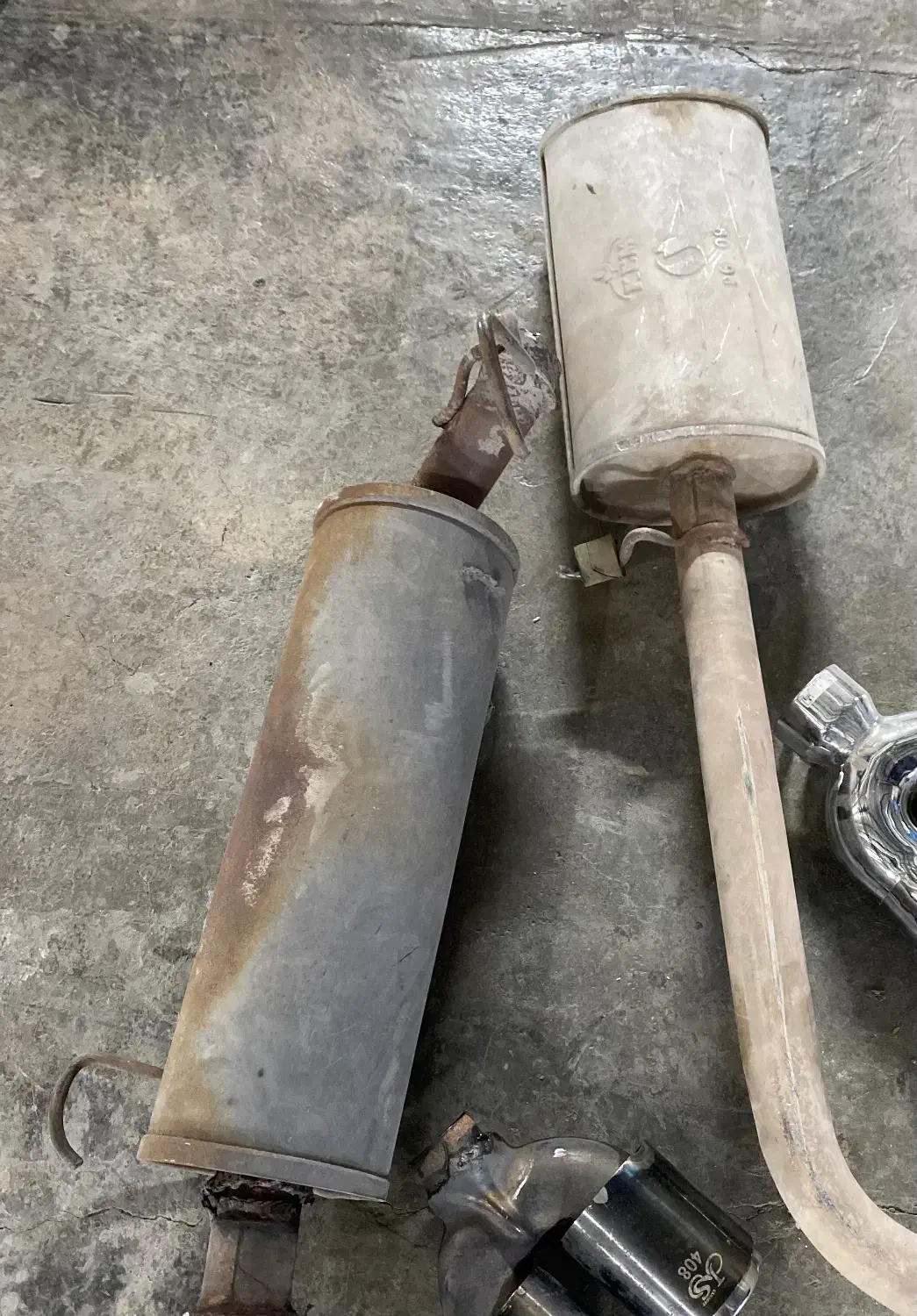 منبع اگزوز|قطعات یدکی و لوازم جانبی|قرچک, باقرآباد|دیوار