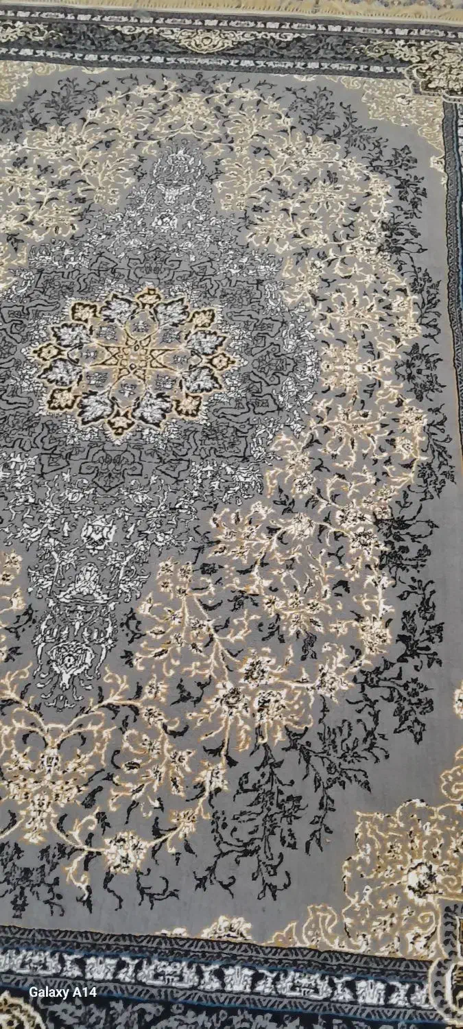 فرش طوسی ۹متری ویک عدد فرش شش متری|فرش|سیاهکل, |دیوار