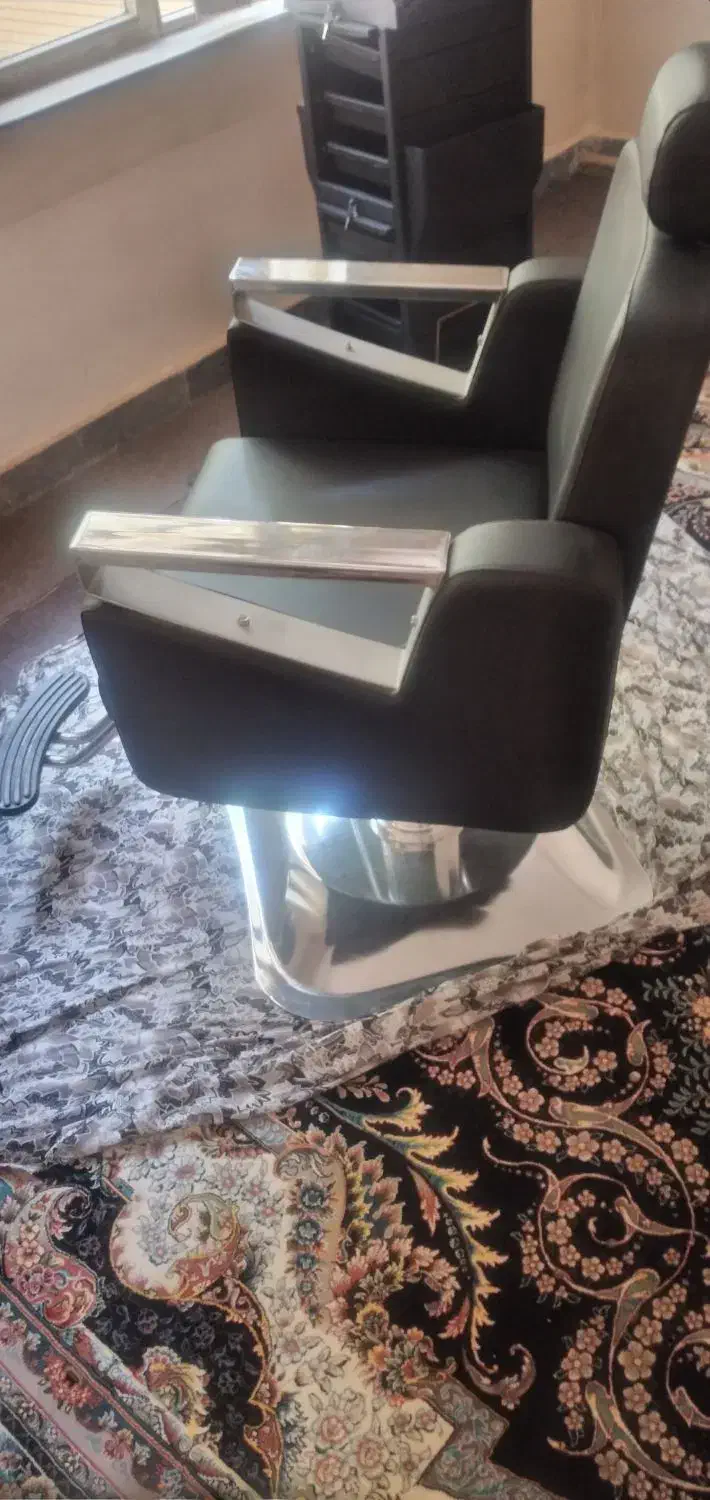 صندلی ارایشگری مردانه اصلاح جک پدالی دسته مثلثی|آرایشگاه و سالنهای زیبایی|تبریز, |دیوار