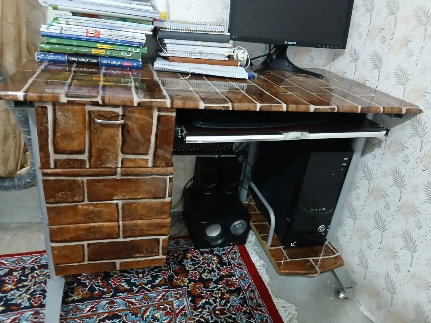 میز تحریر کامپیوتر|میز تحریر و کامپیوتر|هرسین, |دیوار