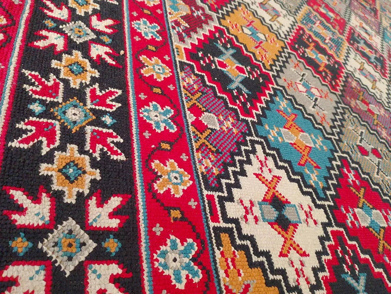 گلیم فرش|موکت|تبریز, |دیوار