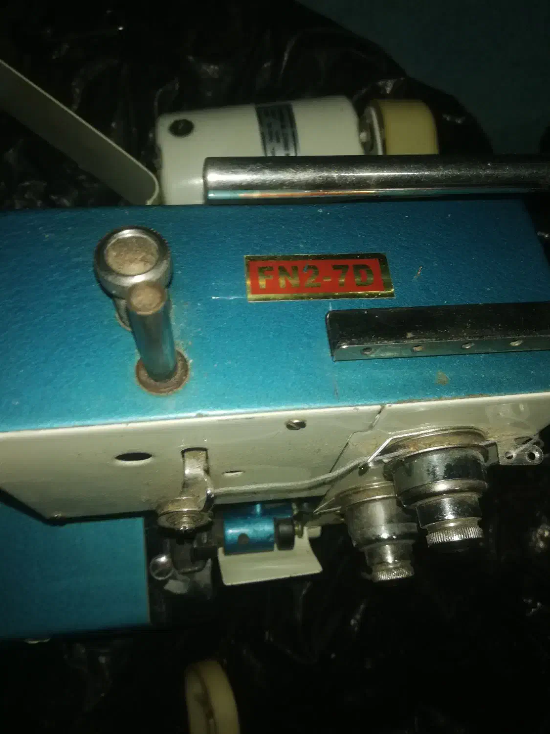 چرخ سردوز خانگی.|چرخ خیاطی و ریسندگی|بیرجند, |دیوار