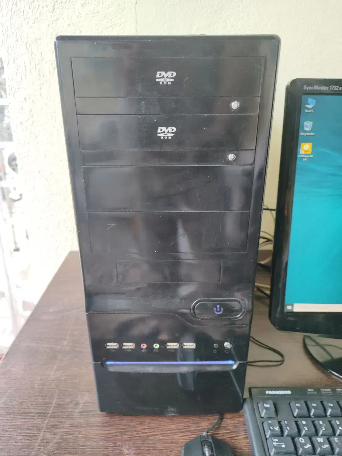 کامپیوتر ۲هسته سری fx رم ۴ ddr3 هارد ۵۰۰ گرافیک ۱|رایانه رومیزی|چالوس, |دیوار