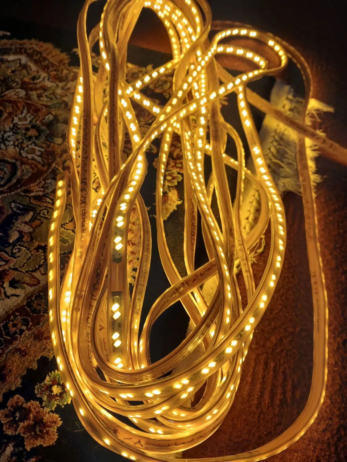 چراغ|ریسه و چراغ تزئینی|رشت, دخانیات|دیوار