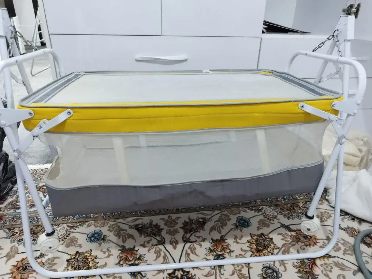 گهواره|اسباب و اثاث بچه|فولادشهر, B4|دیوار