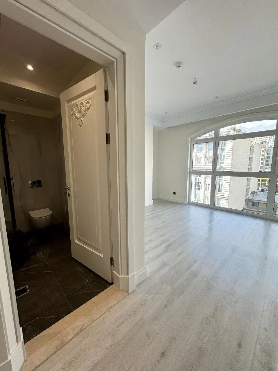 ۳۳۳متر سعادت آباد/بلوار ۲۴متری،غربیها/نوساز